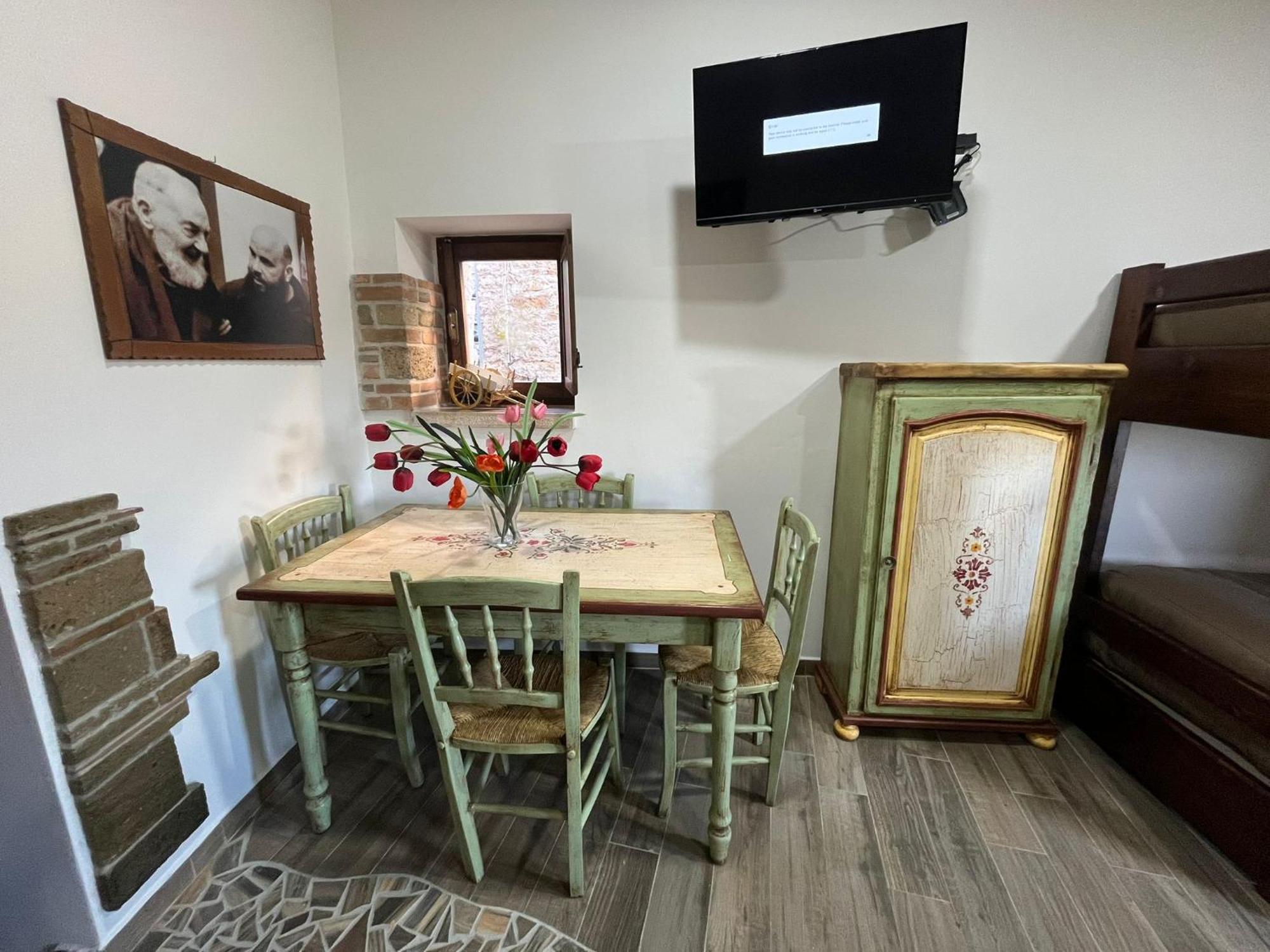 Dimora Forgione B&B - Pietrelcina Exterior foto