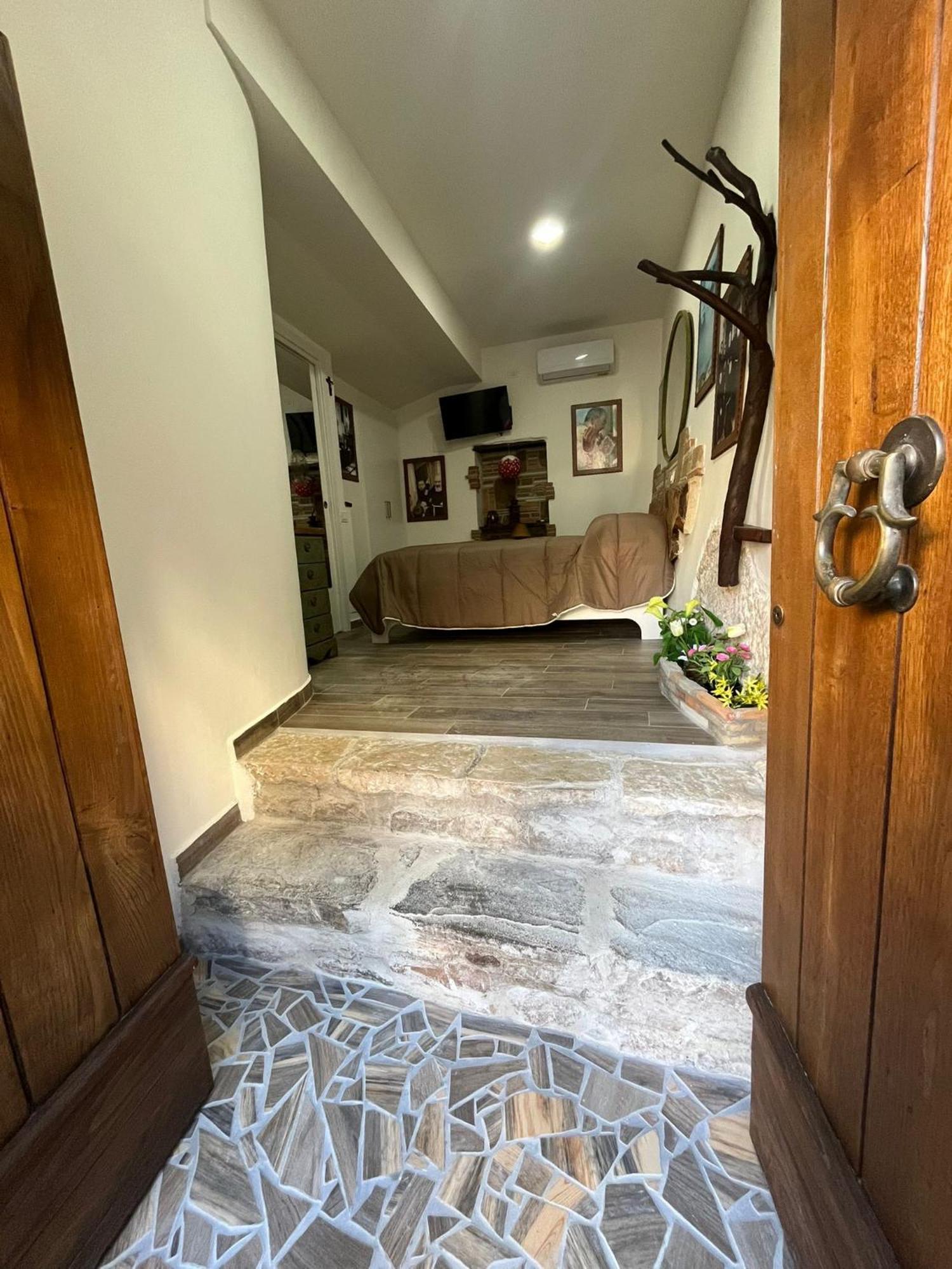 Dimora Forgione B&B - Pietrelcina Exterior foto